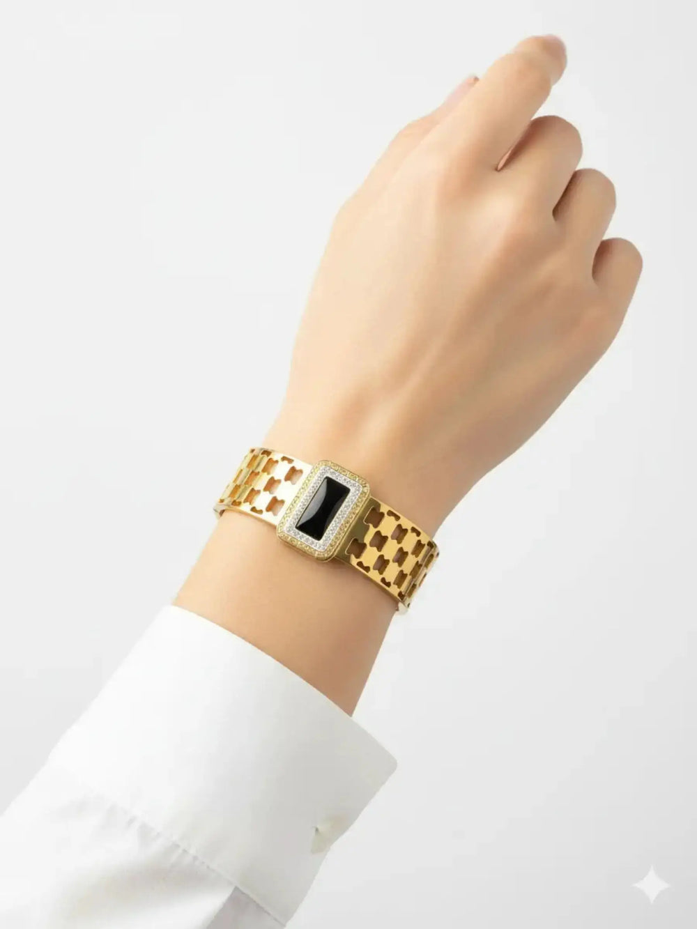 Black Empress Gold Bracelet | ZAROSH JEWEL