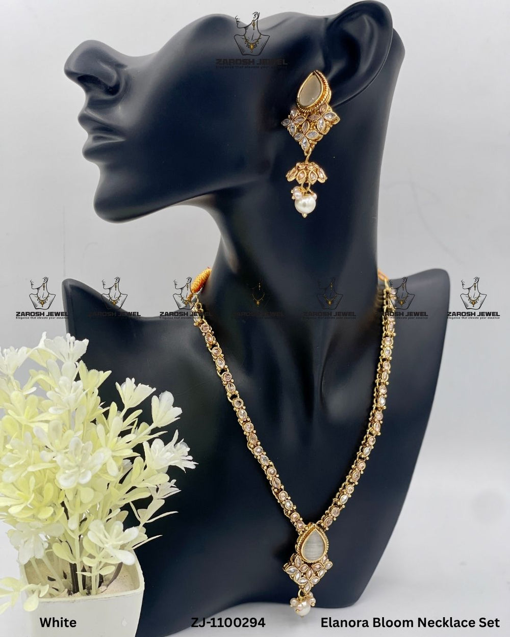 Elanora Bloom Necklace Set | ZAROSH JEWEL White