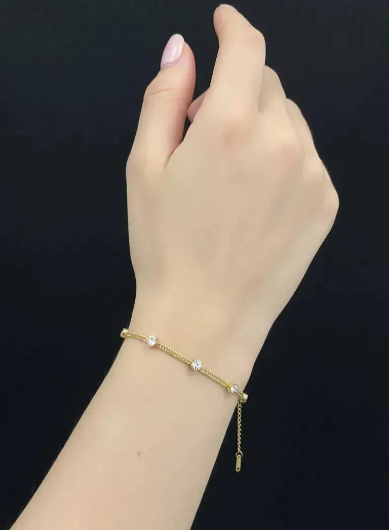 Lustre Line Gold Bracelet | ZAROSH JEWEL